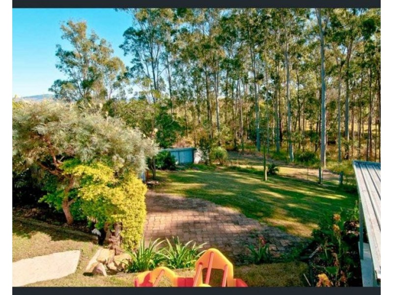 7 Lakeside Court, Beaudesert QLD 4285