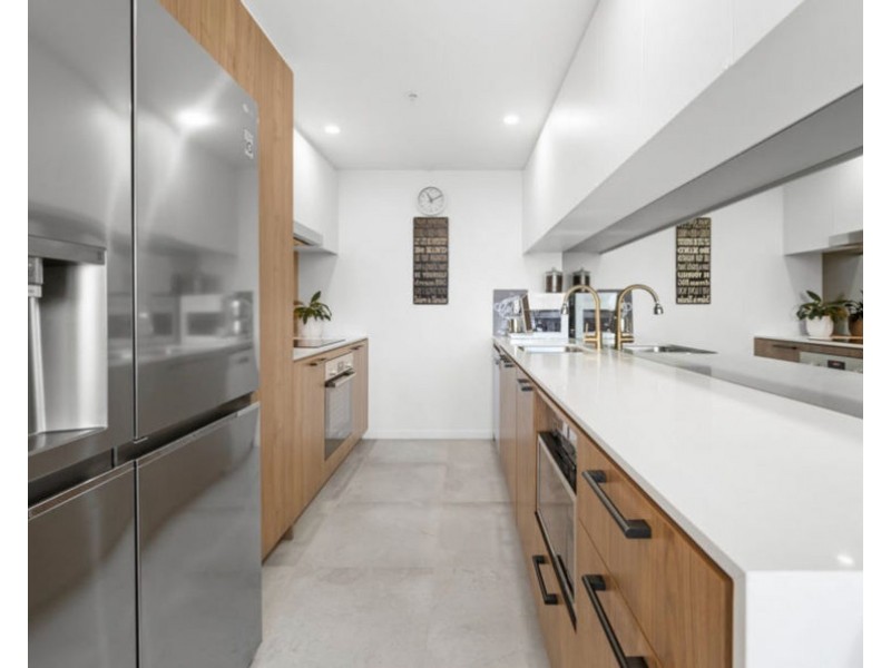 503/372 Marine Pde, Labrador QLD 4215