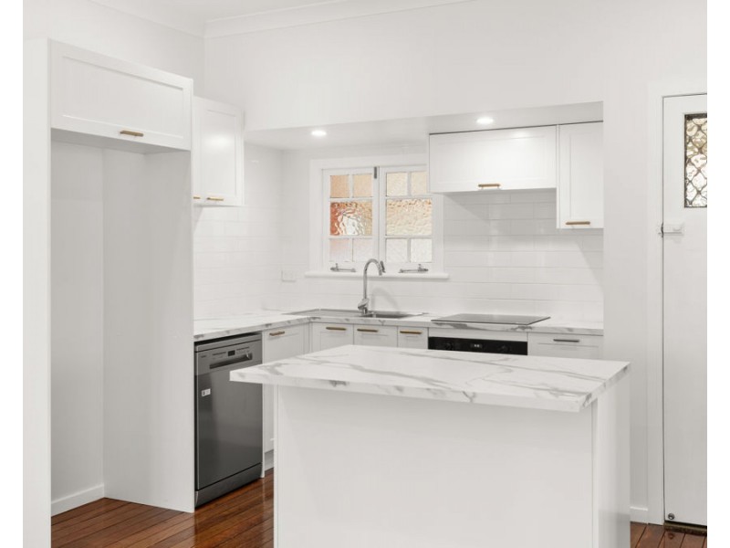 26 McGill Street, Raceview QLD 4305
