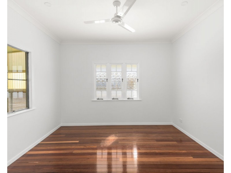 26 McGill Street, Raceview QLD 4305