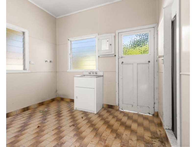 26 McGill Street, Raceview QLD 4305