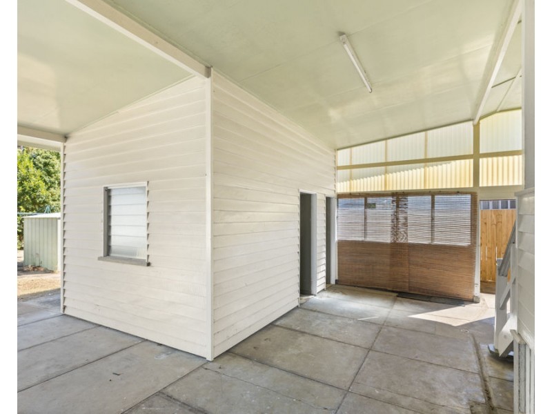 26 McGill Street, Raceview QLD 4305