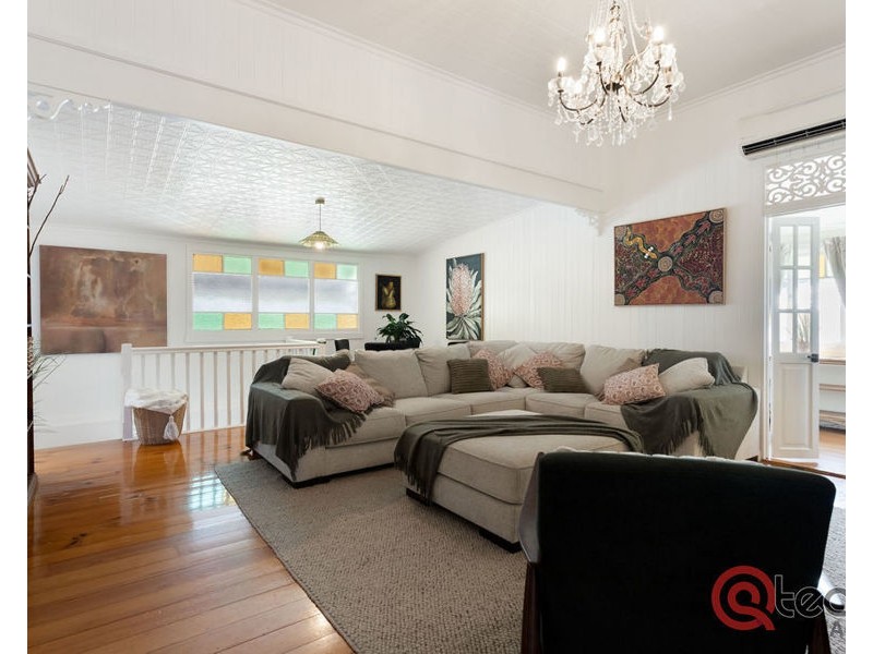 21 Walsh Street, Newtown QLD 4305