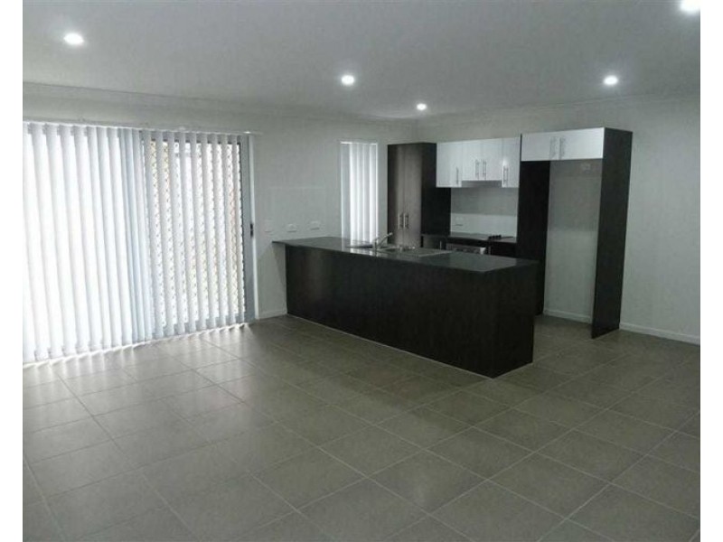1/2 Mawson Street, Redbank Plains QLD 4301