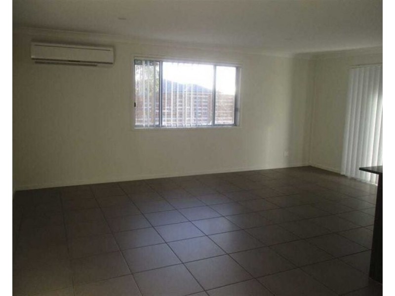 1/2 Mawson Street, Redbank Plains QLD 4301