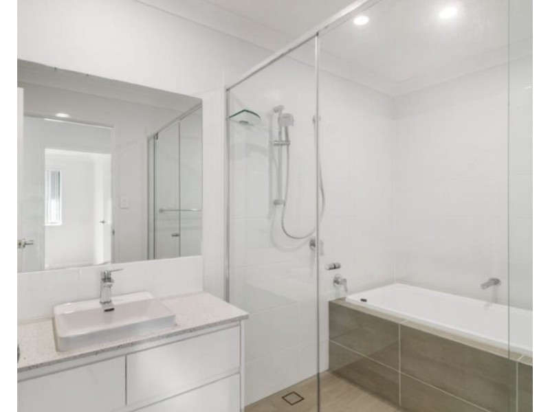 1/27 Petunia Street, Ripley QLD 4306