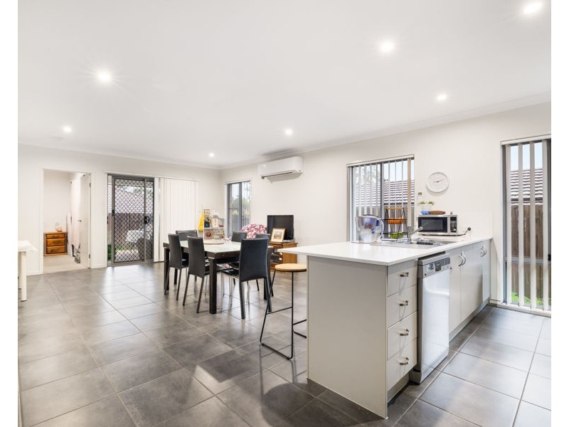 34 Essington Mews, Leichhardt QLD 4305