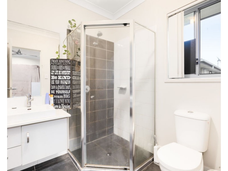 34 Essington Mews, Leichhardt QLD 4305