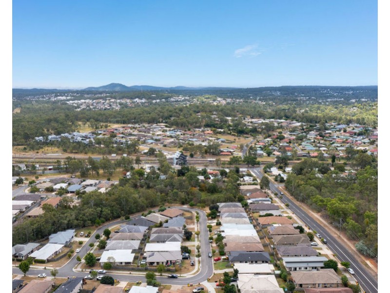 34 Essington Mews, Leichhardt QLD 4305