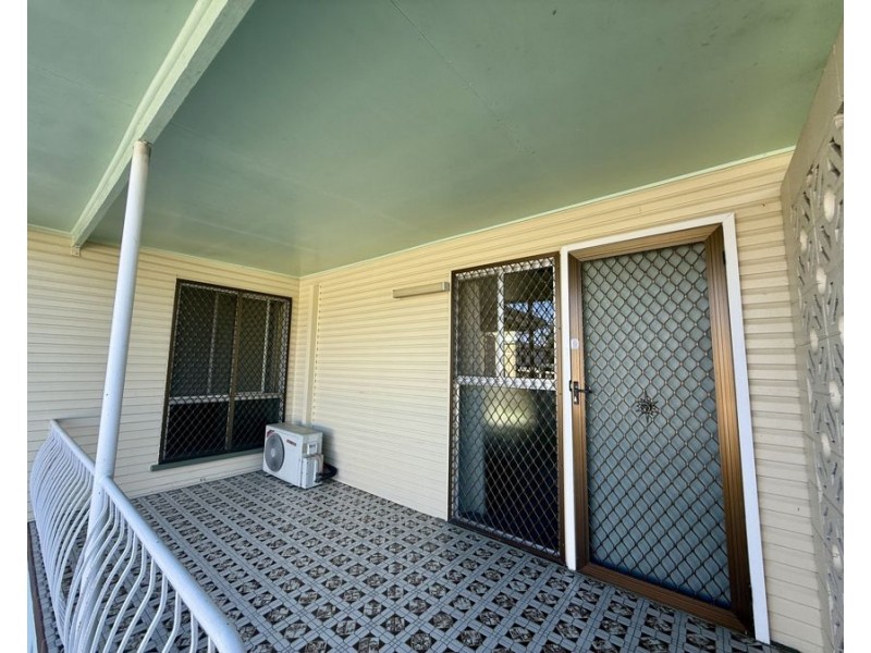 19 Jackes Street, Eastern Heights QLD 4305