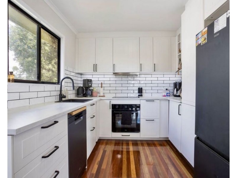 23 Rumsey Drive, Raceview QLD 4305