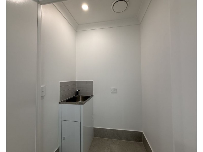 2/2 Merlot Ct, Logan Reserve QLD 4133