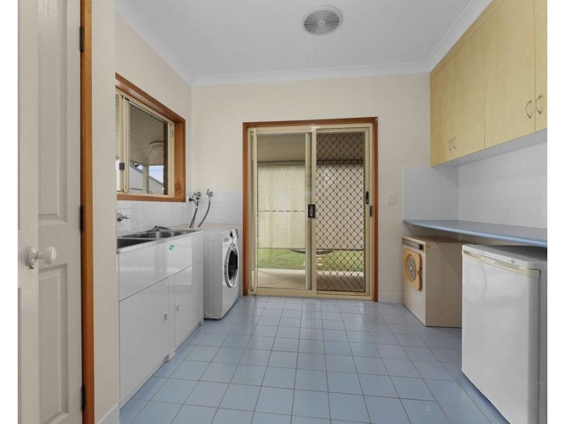 21 Doomba Pl, Karalee QLD 4306
