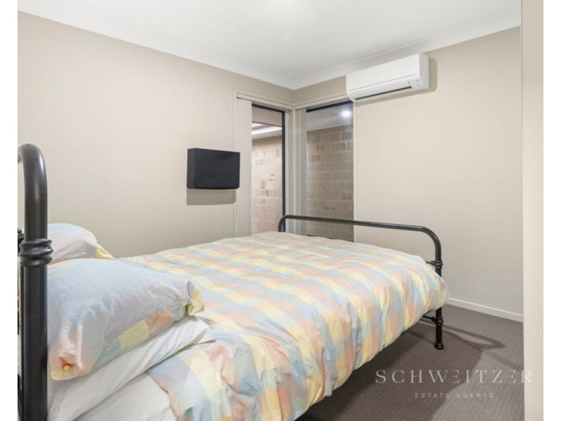26A Walsh Street, Newtown QLD 4305