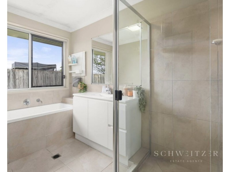 26A Walsh Street, Newtown QLD 4305