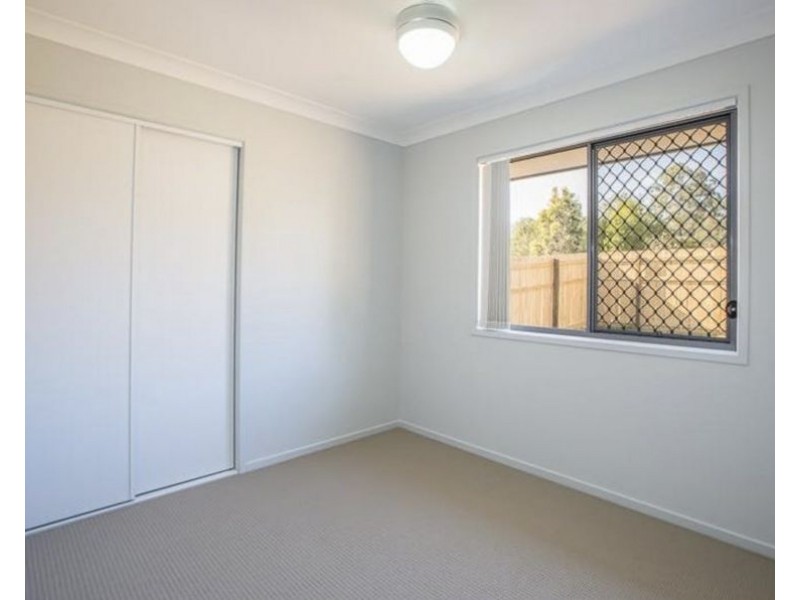 1/2 Conifer Ave, Brassall QLD 4305