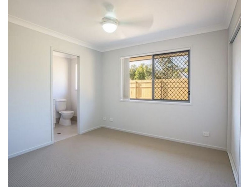 1/2 Conifer Ave, Brassall QLD 4305