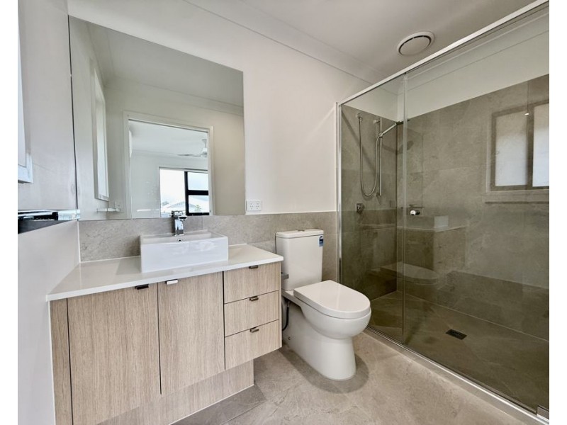 1/41 Provence Place, Greenbank QLD 4124