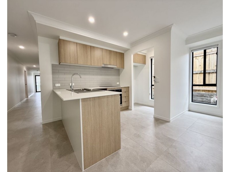 1/41 Provence Place, Greenbank QLD 4124