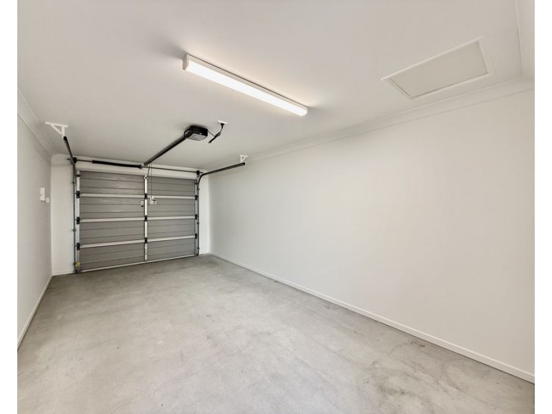 2/41 Provence Place, Greenbank QLD 4124