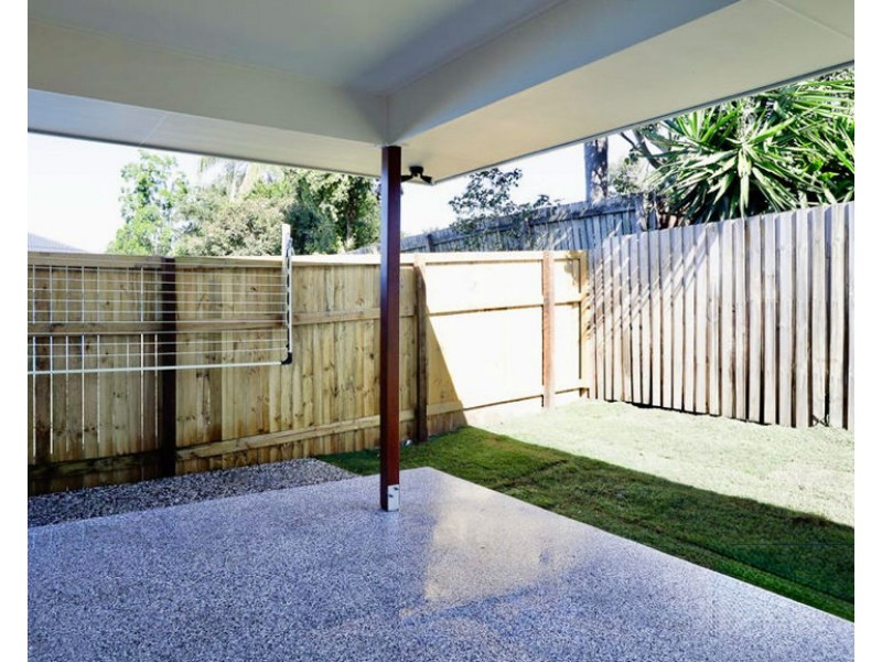 41 Wright Crescent, Flinders View QLD 4305