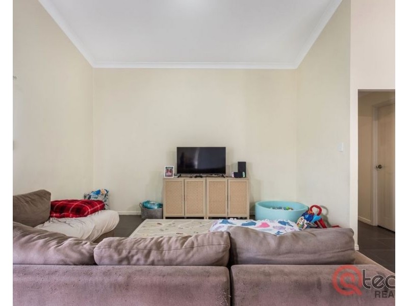 5 Staaten Street, Brassall QLD 4305