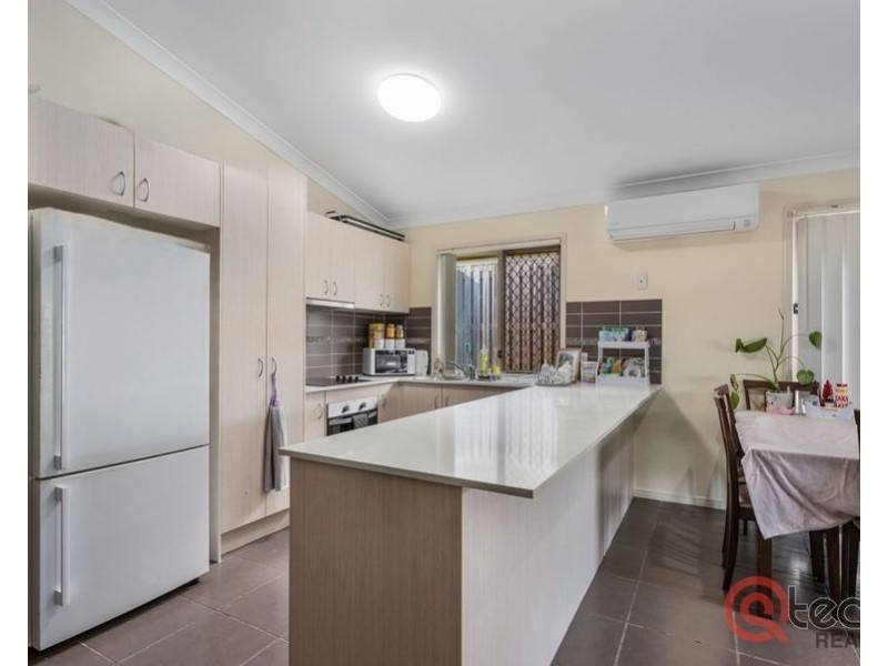 5 Staaten Street, Brassall QLD 4305