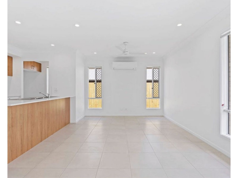 43 Harvey Way, South Ripley QLD 4306