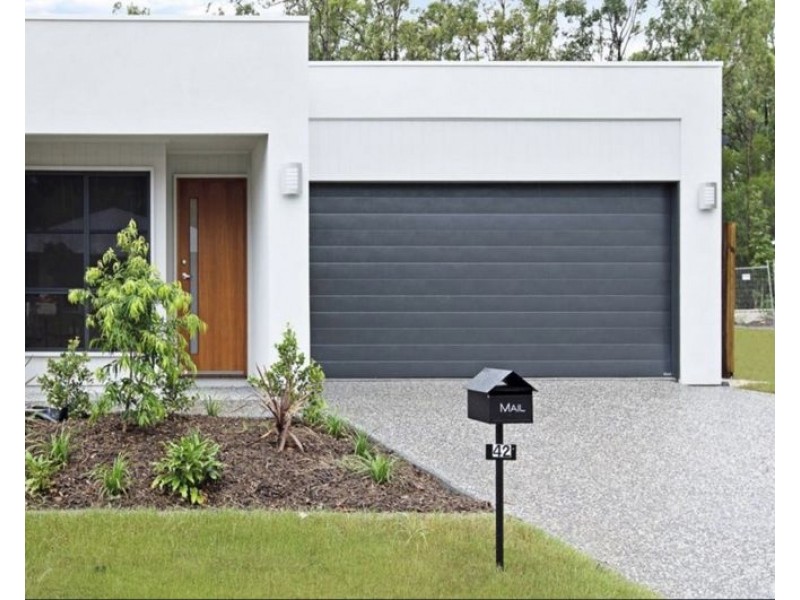 42 Bloomfield Ave, Park Ridge QLD 4125