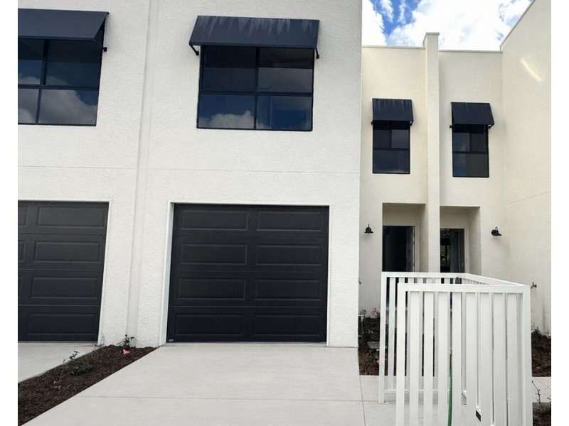 26/10 Astral Court, Flinders View QLD 4305