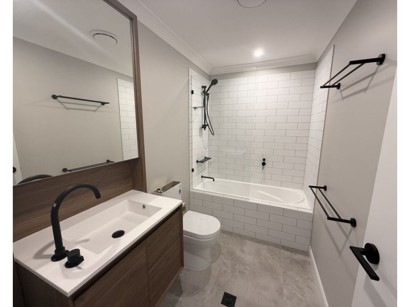 26/10 Astral Court, Flinders View QLD 4305