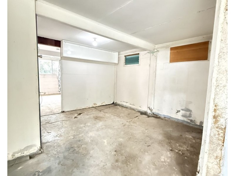 4 Chuwar Street, Brassall QLD 4305