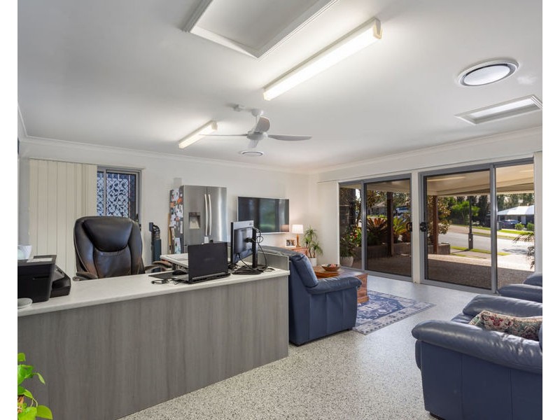 2 Sovereign Drive, Deebing Heights QLD 4306