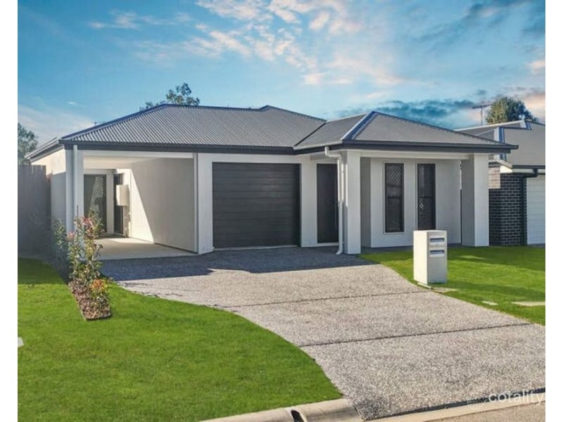 1/8 Regatta Cct, Burpengary QLD 4505