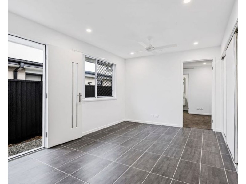 13B Daylily Way, Ripley QLD 4306