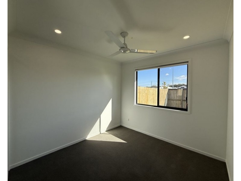 1/1 Syrah St, Logan Reserve QLD 4133