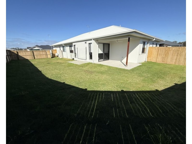 1/1 Syrah St, Logan Reserve QLD 4133
