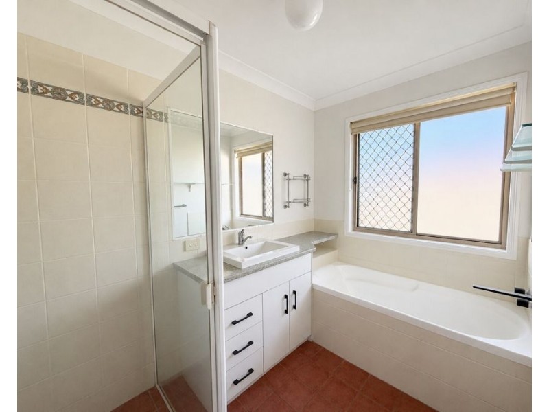 10 Cottonwood Court, Brassall QLD 4305