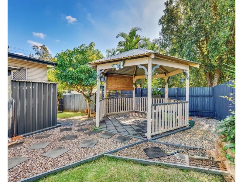 2 Christine Street, North Booval QLD 4304
