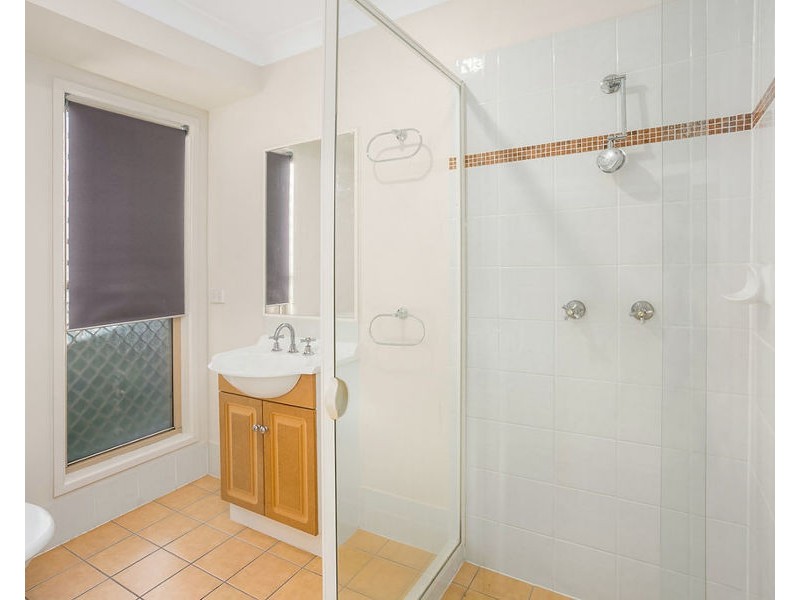 10 Wattle Crescent, Raceview QLD 4305