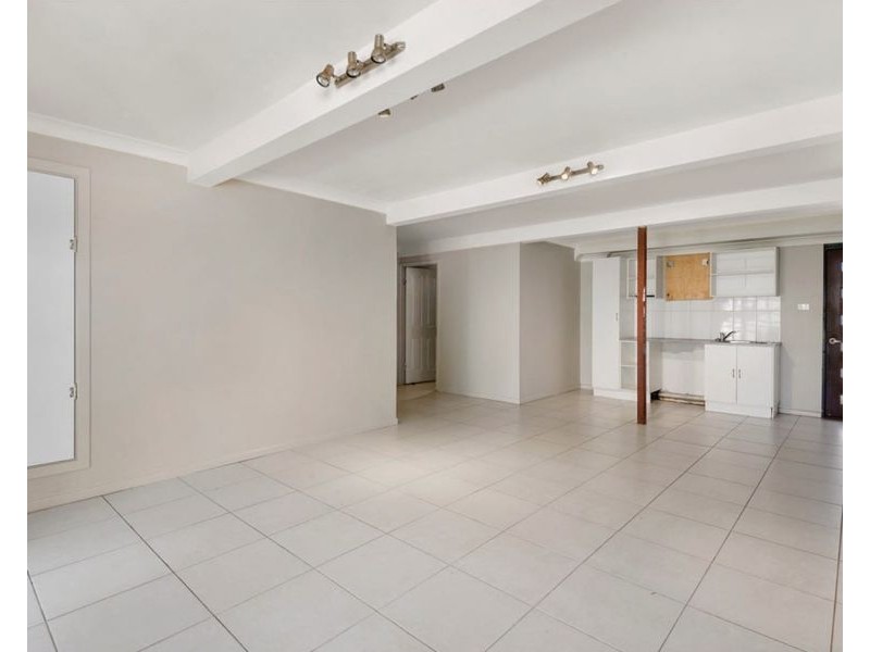 57 Wyalla St, Newtown QLD 4350