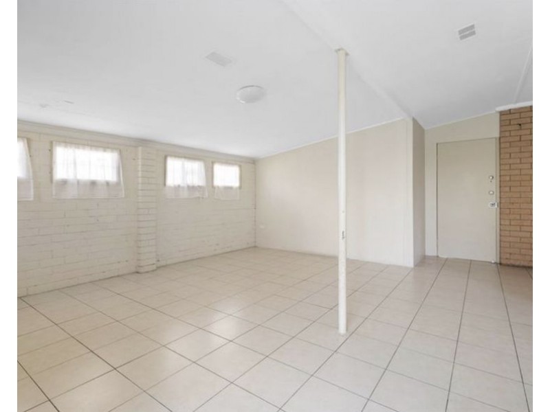 30 Edith St, Kingston QLD 4114