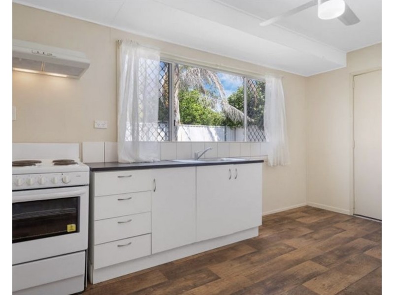 30 Edith St, Kingston QLD 4114