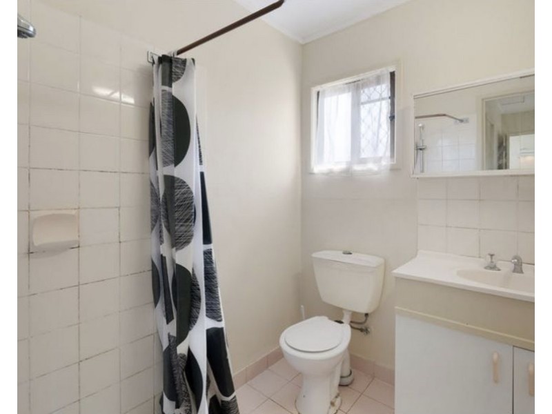 30 Edith St, Kingston QLD 4114