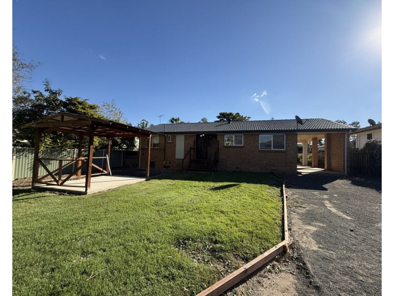 28A Caroline Street, Riverview QLD 4303