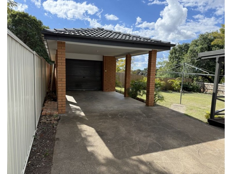 30 Lloyd George St, Eastern Heights QLD 4305