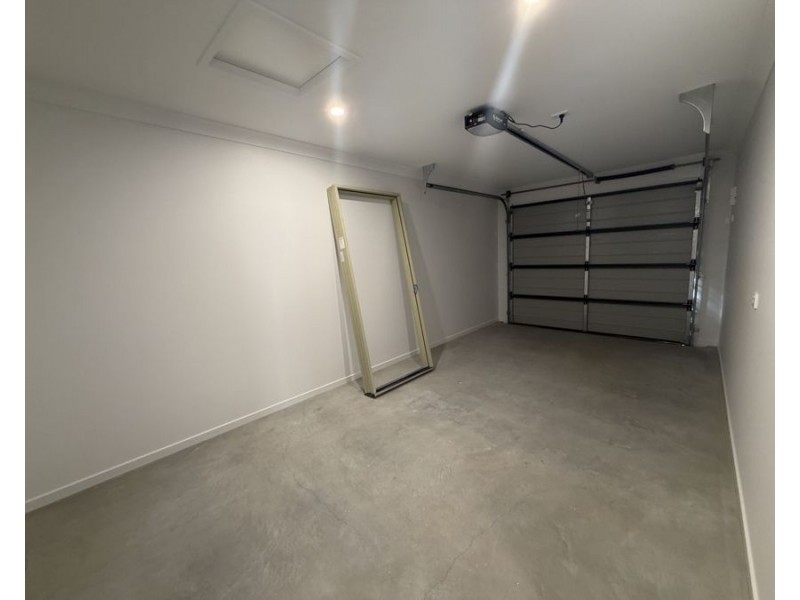 1/40 Somerville Cct, Park Ridge QLD 4125