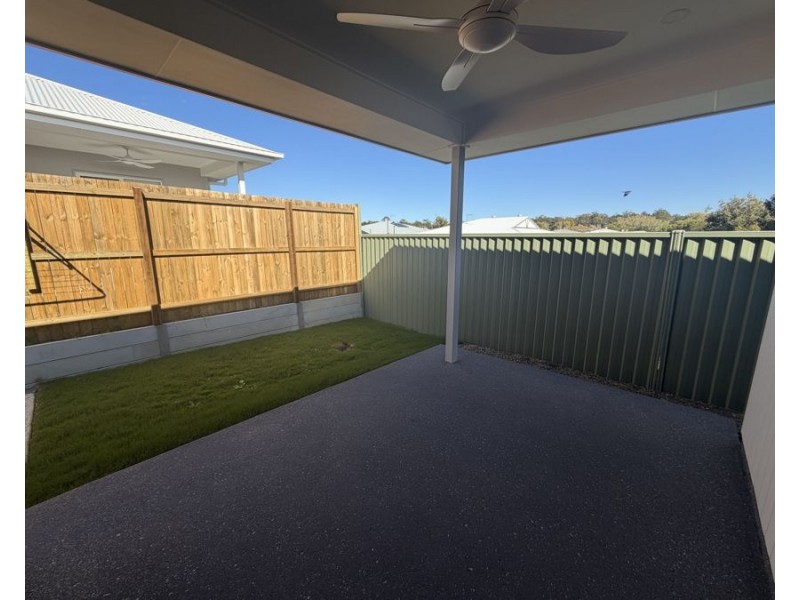 1/40 Somerville Cct, Park Ridge QLD 4125