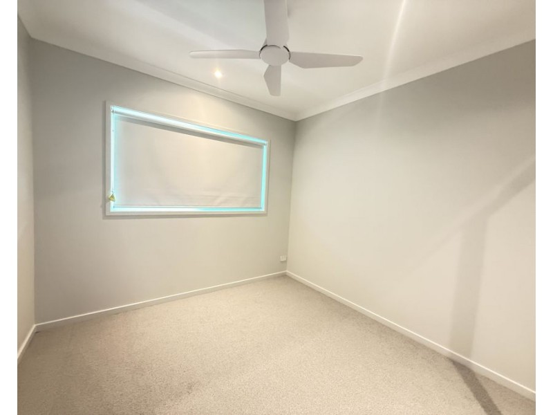 14 Hills Crescent, Redbank Plains QLD 4301