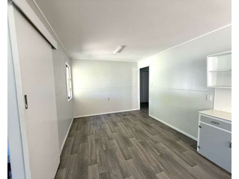 95A Brisbane Rd, Bundamba QLD 4304